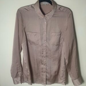 GAP OVERSIZED BOYFRIEND SHIRT TAUPE BLUSH SATIN 2 pocket button down SZ M 2011